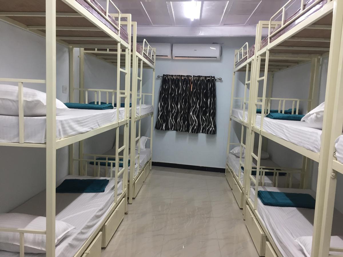 Anjali Home Мумбай Екстериор снимка